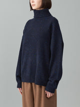 Bulky sleeve back line sweater