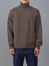 Back line turtle sweater