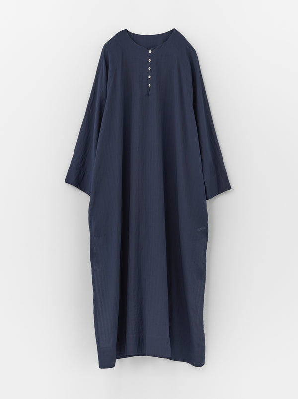 Front button raglan dress