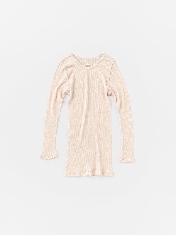 Three quarter sleeve tee