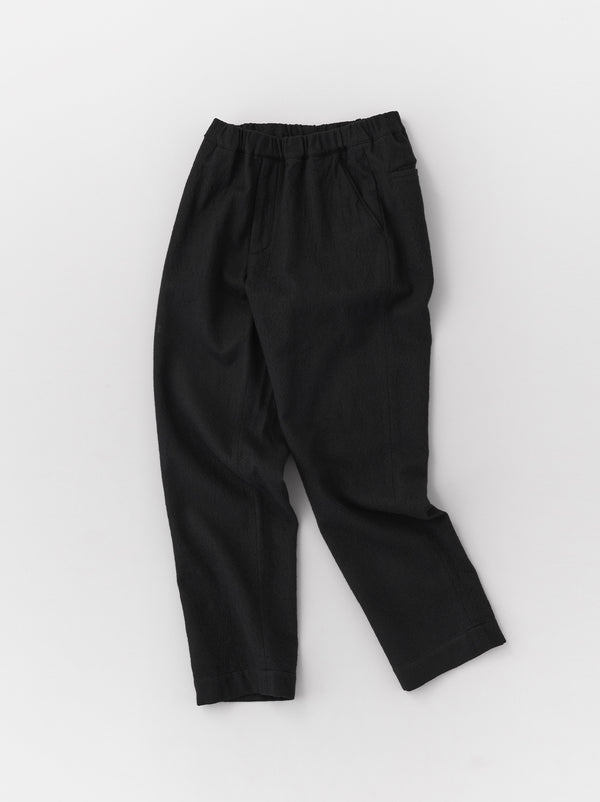 Standard easy tapered pants