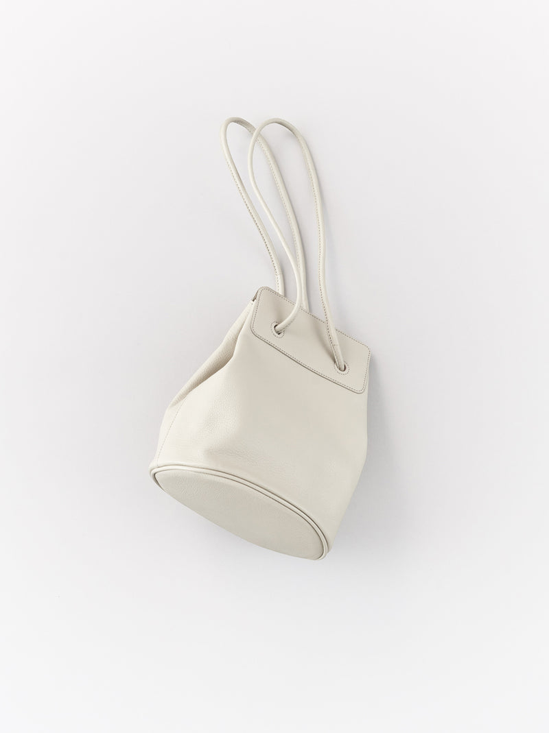 Oval lantern shoulder bag mini