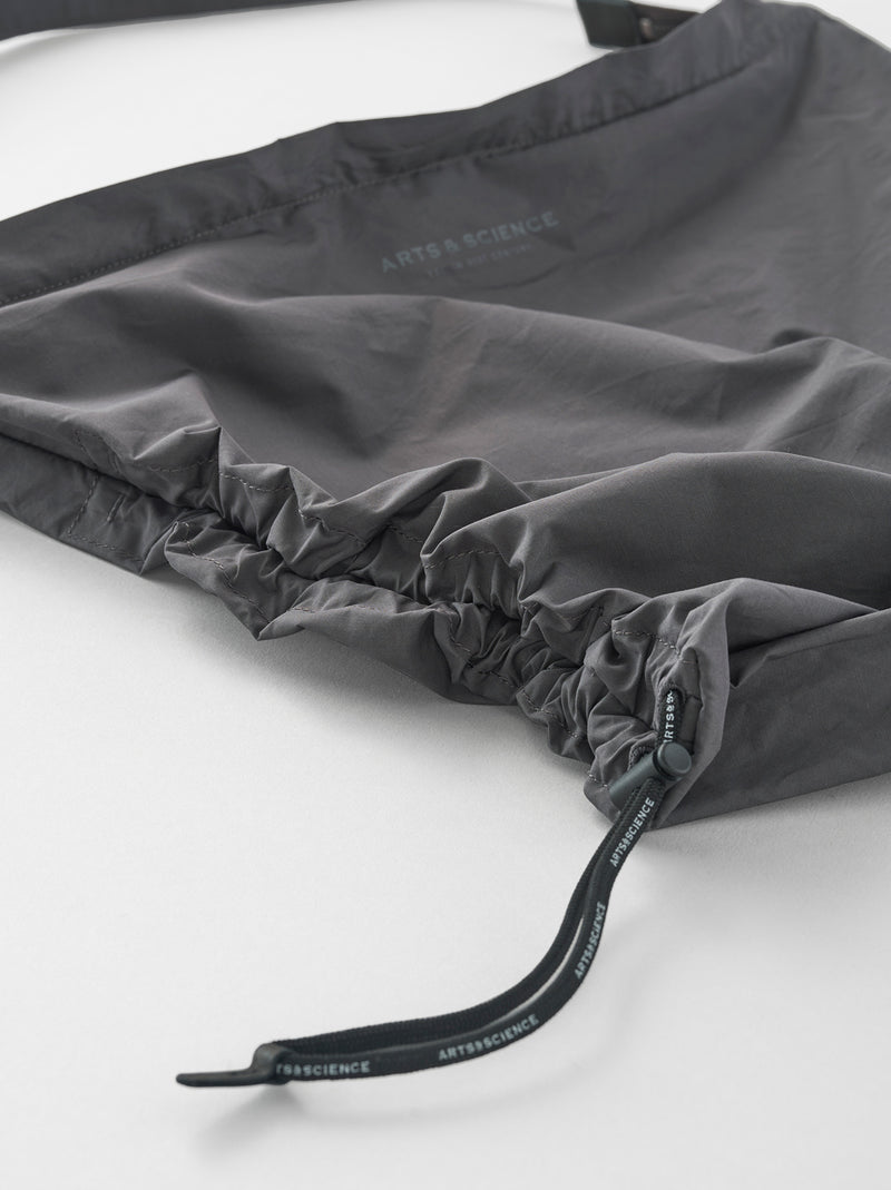 Zipper shoulder bag