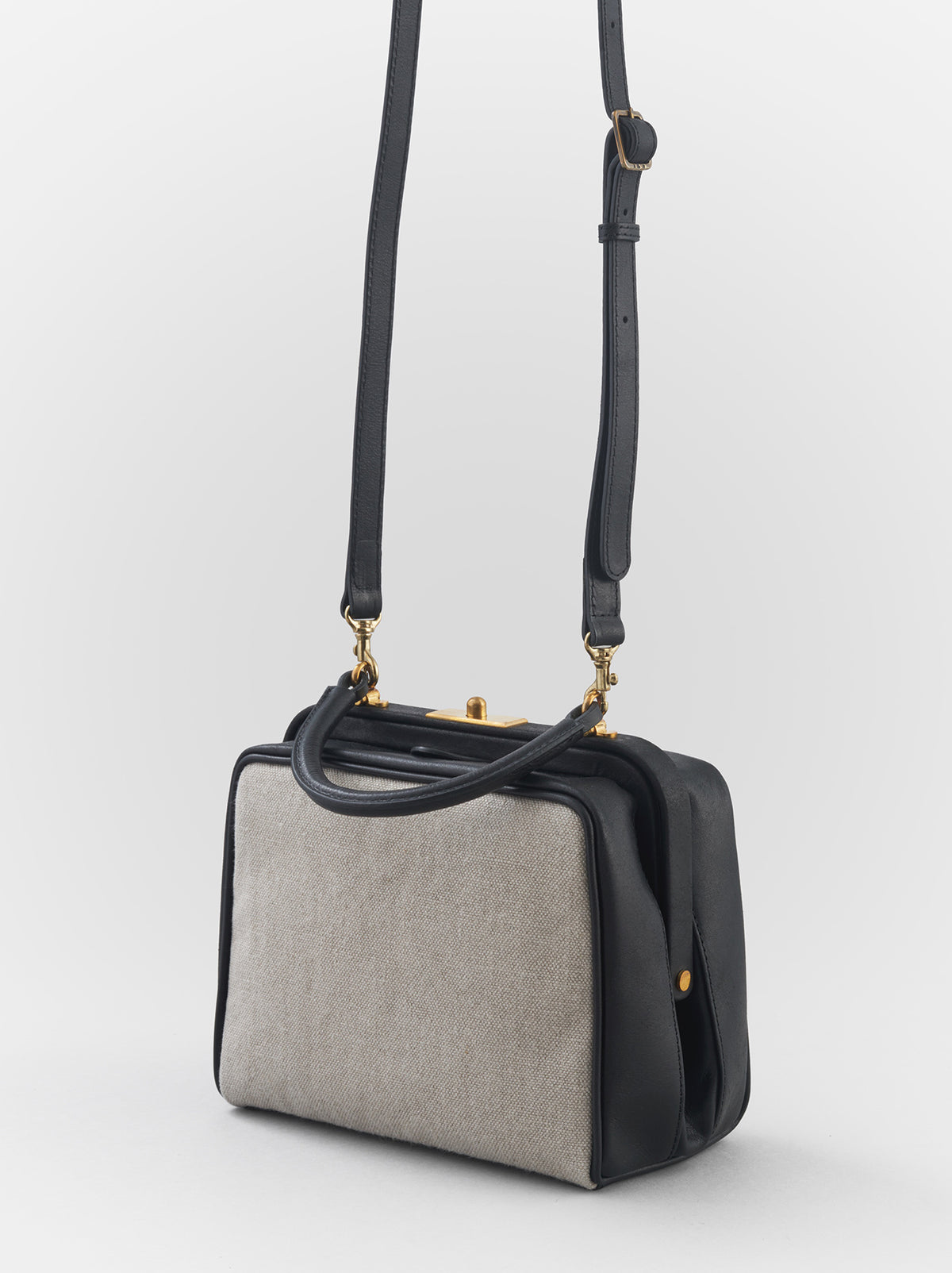 Arts & Science Doctors Bag in Brown | Lyst