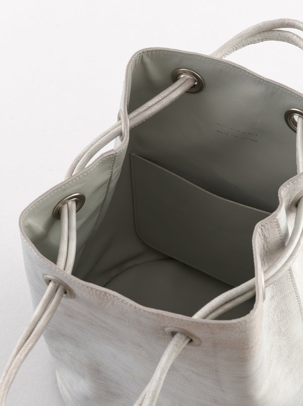 Oval lantern bag