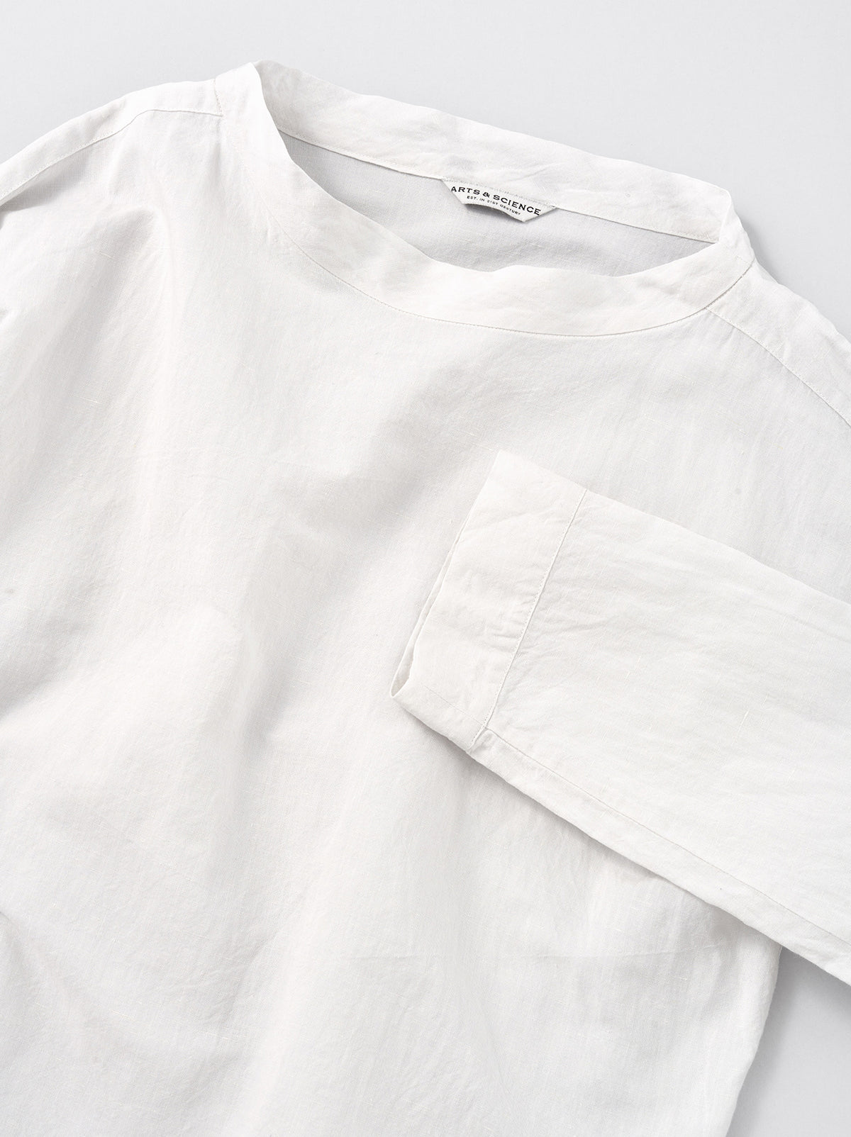 Stand collar box shirt – ARTS&SCIENCE ONLINE SELLER intl. Stand collar box shirt – ARTS&SCIENCE ONLINE SELLER intl.