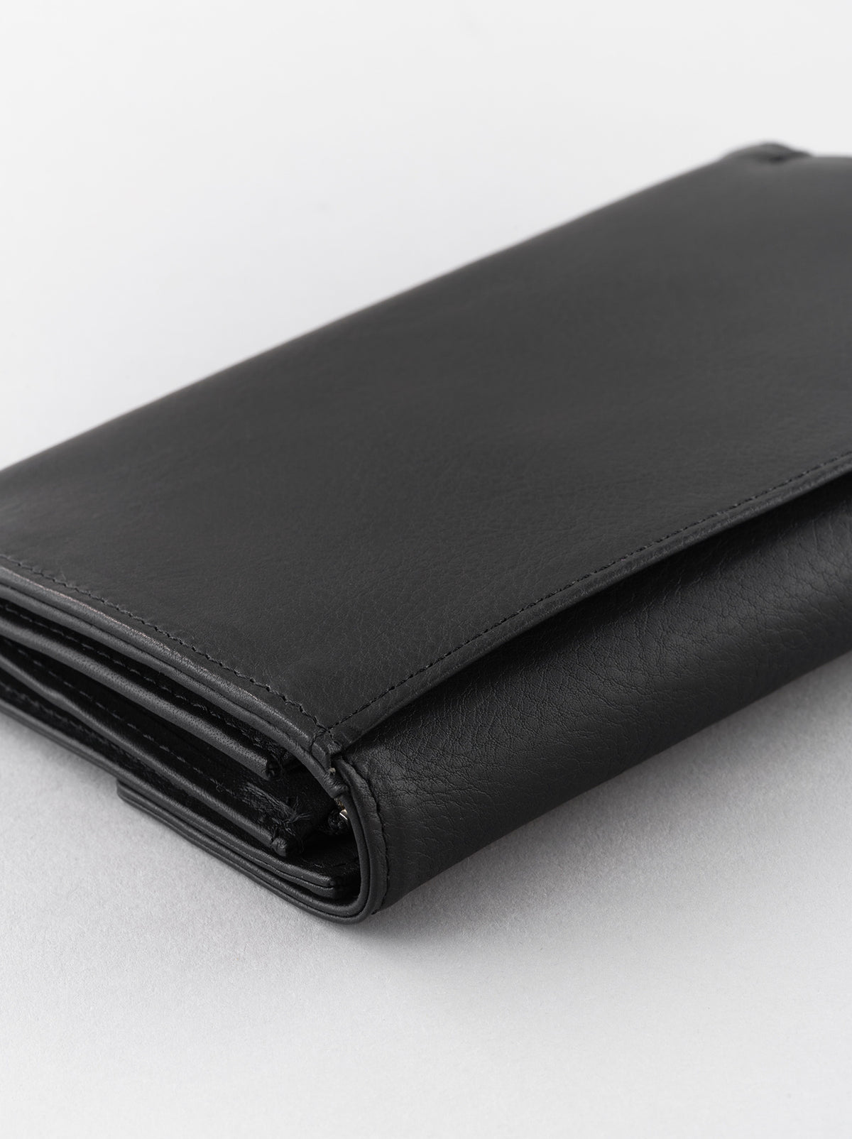 小物 ARTS&SCIENCE Flap bi-fold wallet Black Flap bi-fold wallet – ARTS&SCIENCE ONLINE SELLER intl.