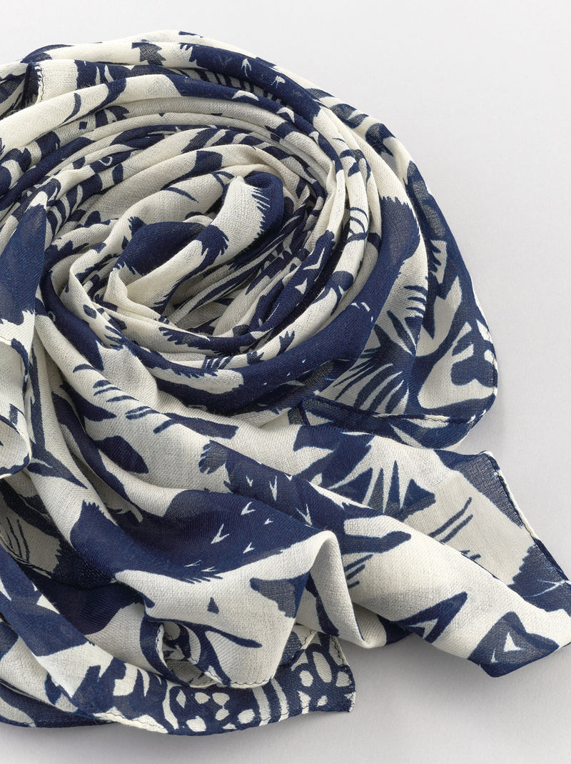 Square scarf M – ARTS&SCIENCE ONLINE SELLER intl.