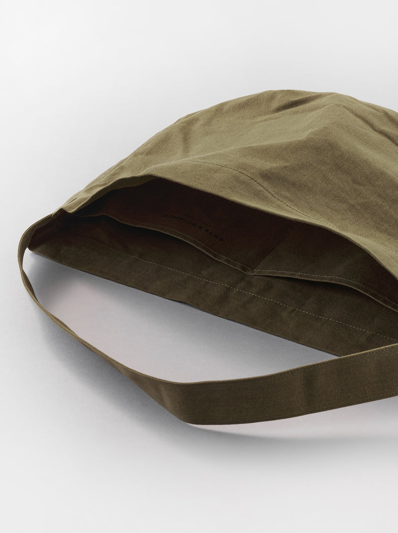Round tote