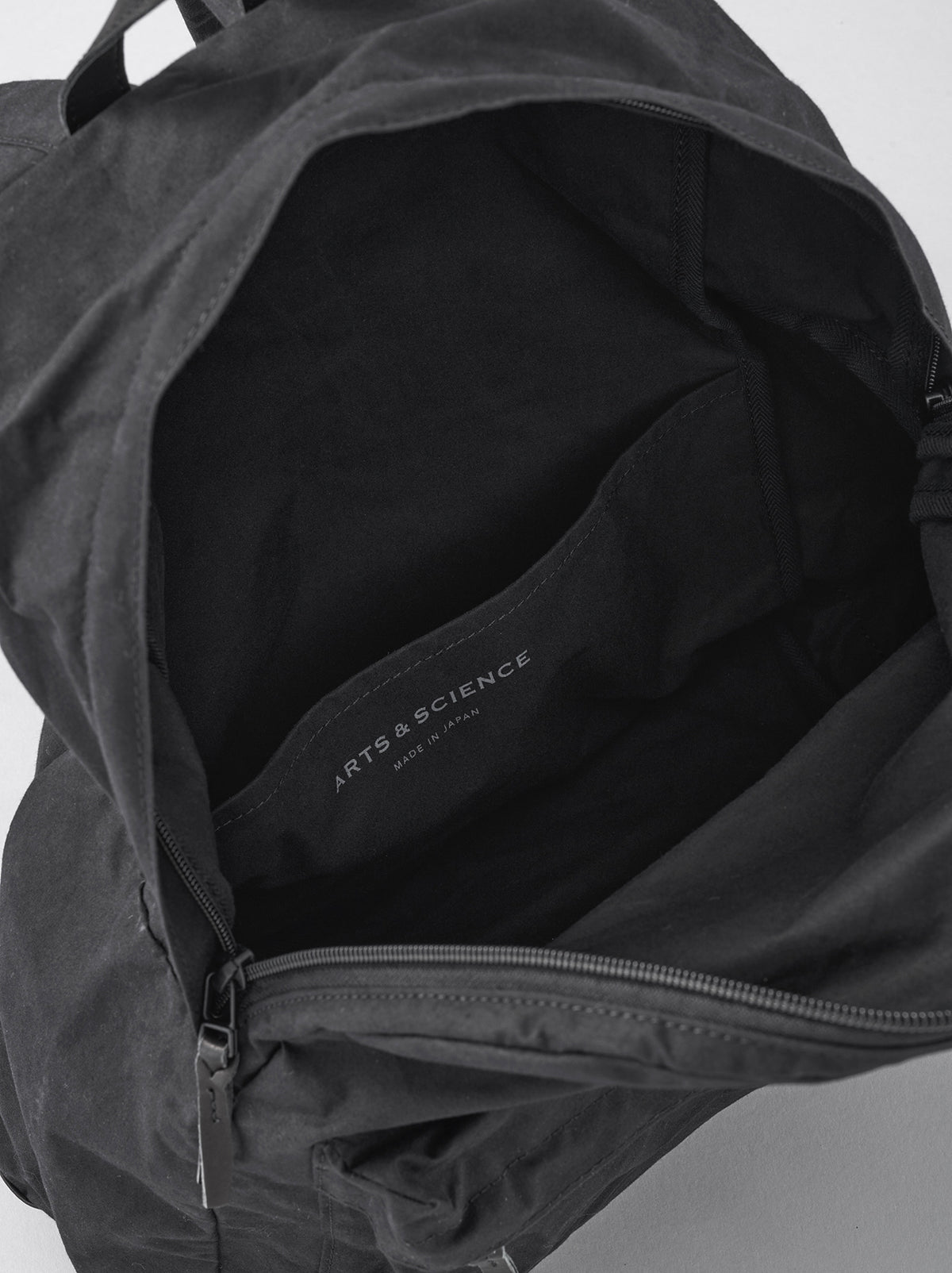 バッグ ARTS&SCIENCE Frontpocketsquareback pack バッグ ARTS&SCIENCE Frontpocketsquareback pack ARTS&SCIENCE