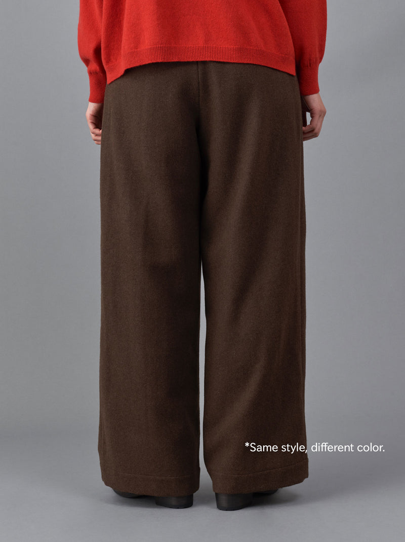 Dart front wide pant