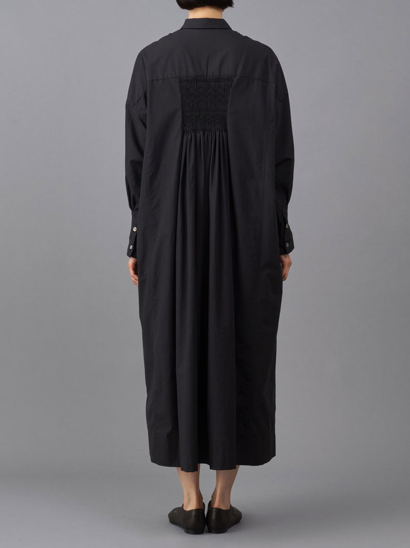 Smocking shirt dress