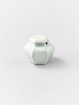 Tea caddy