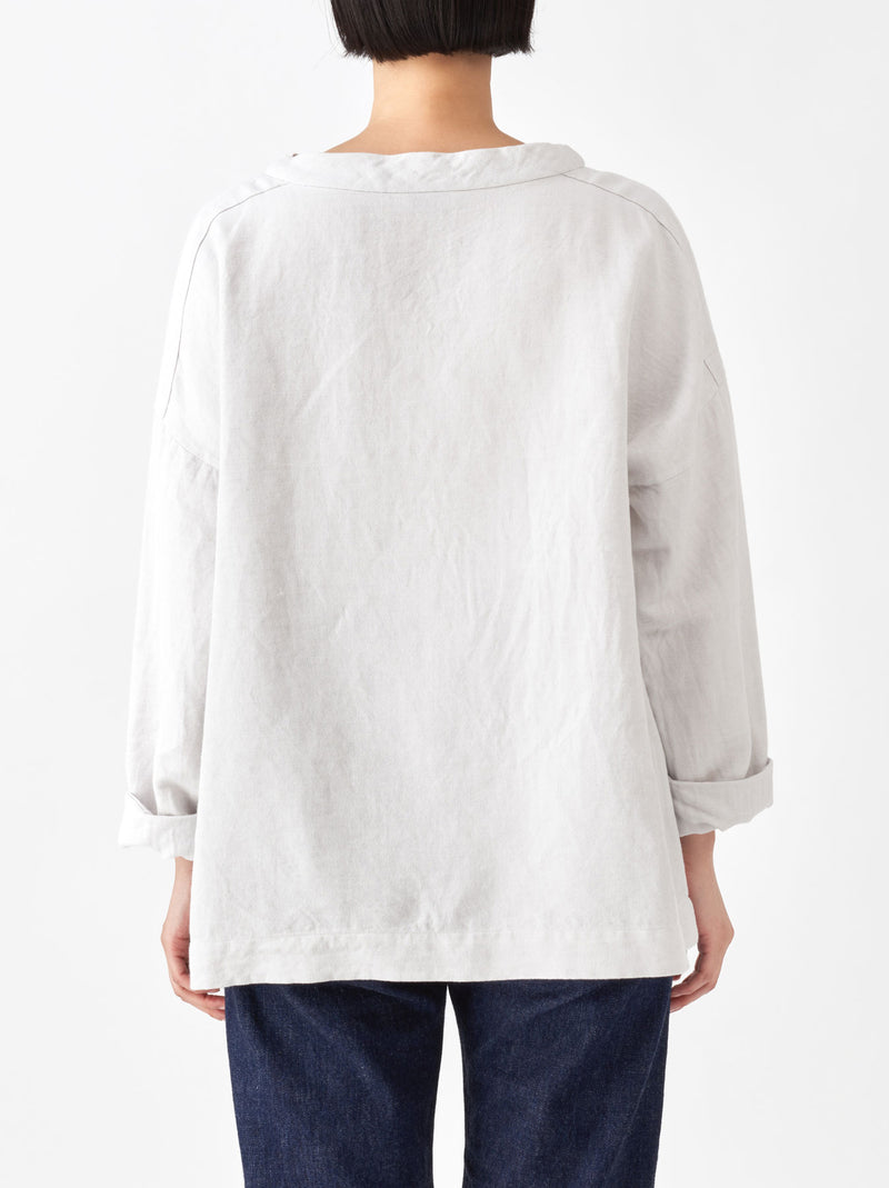 Stand collar box shirt