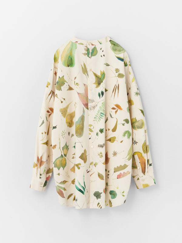 Back button shirt