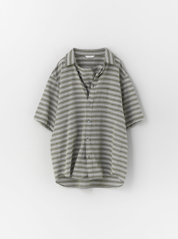 Half sleeve fake shirt