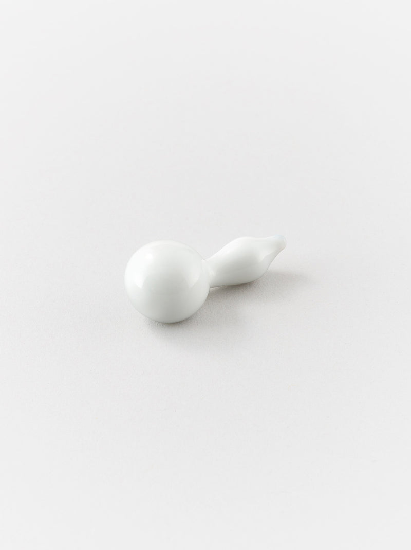 Gourd shaped chopstick rest (“Gyoku” series)