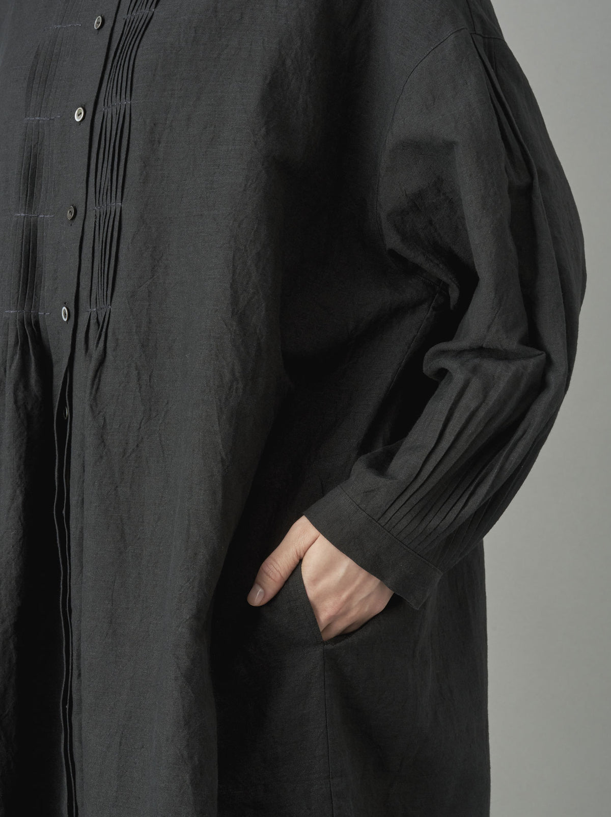 Tuck-long-shirt_look03_1200x. Tuck-long-shirt_look03_1200x.