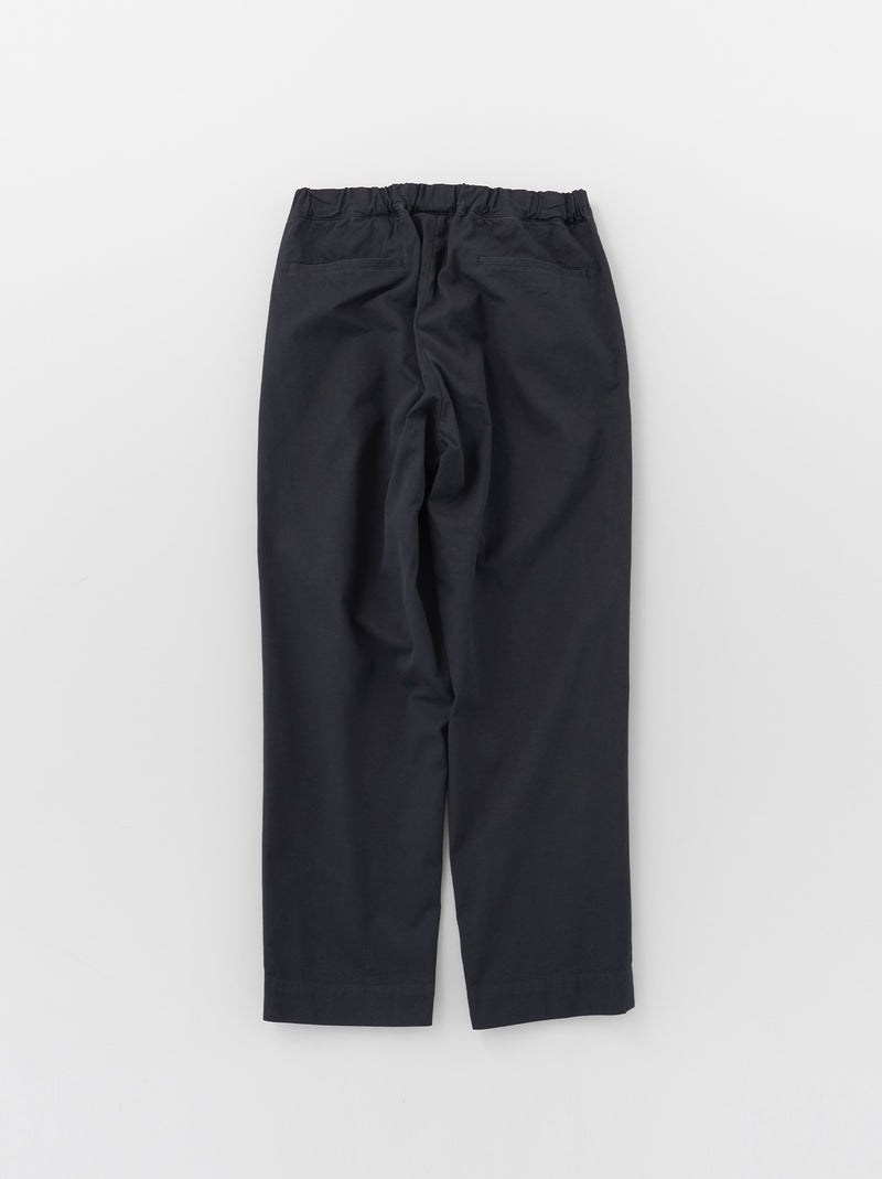 Standard easy tapered pants