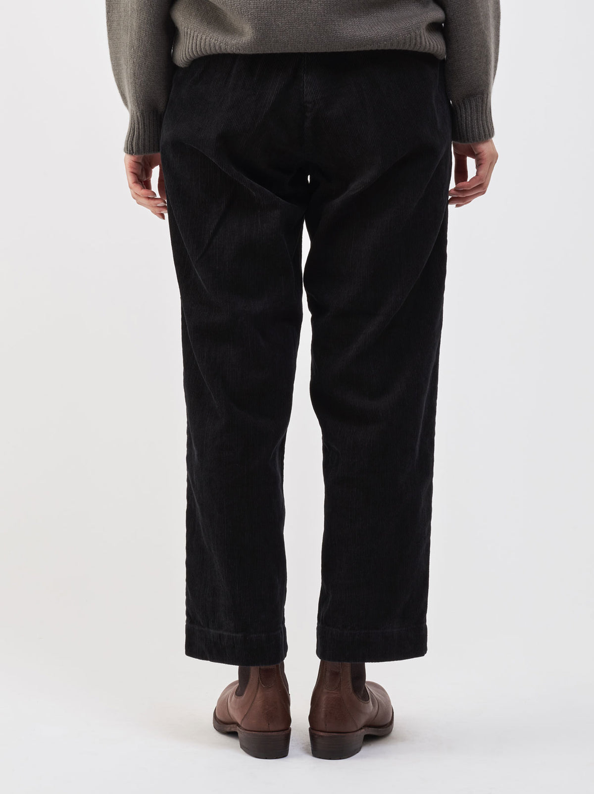 Straight easy pants – ARTS&SCIENCE ONLINE SELLER intl.