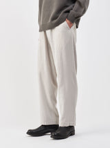 Standard easy tapered pants