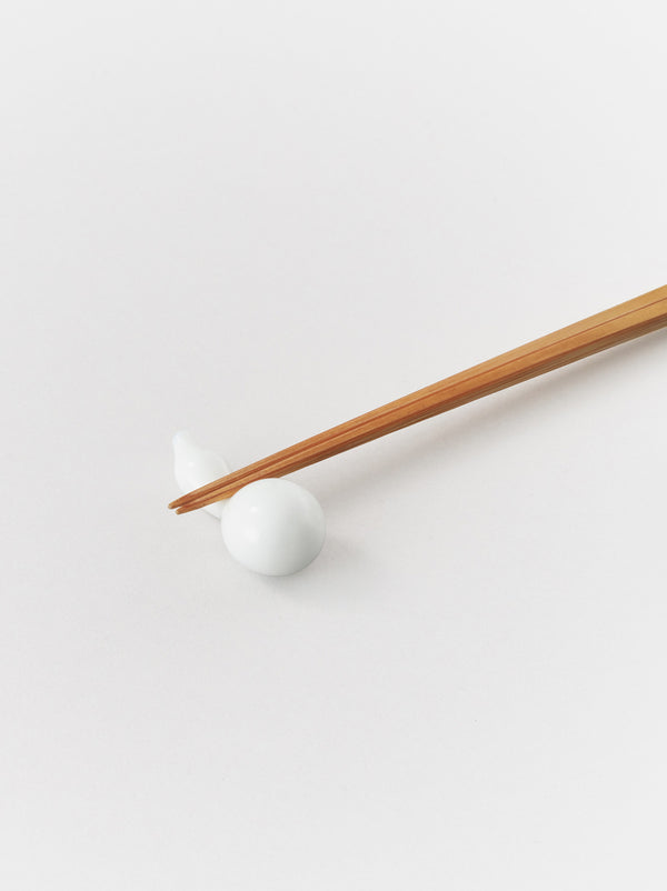 Gourd shaped chopstick rest (“Gyoku” series)