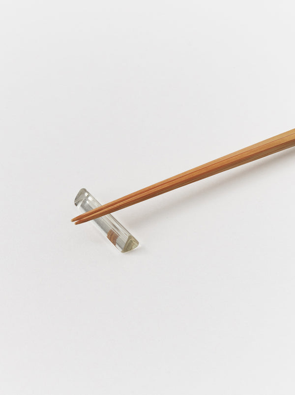 Plain triangle shaped chopstick rest