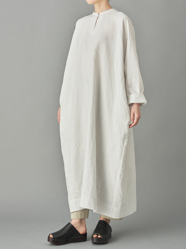 Back smocking tent line dress