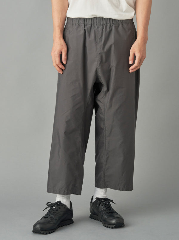 Straight easy pants – ARTS&SCIENCE ONLINE SELLER intl.