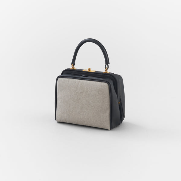 Arts & Science - Doctor's Bag M in Vintage Ivory – Mouki Mou