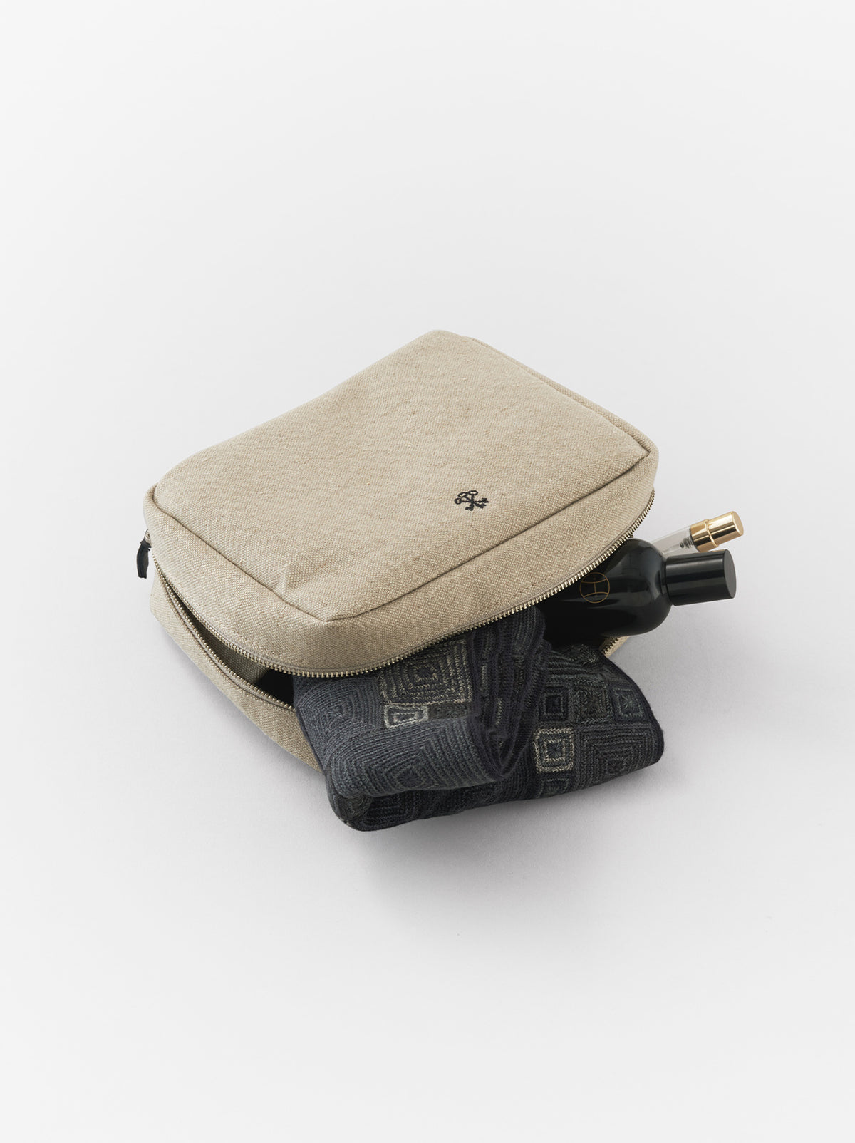 「美品」ARTS&SCIENCE Zipper gusset pouch L Zipper gusset pouch L – ARTS&SCIENCE ONLINE SELLER intl.