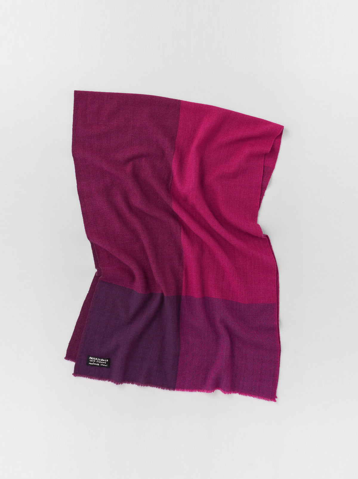 Trio color shawl – ARTS&SCIENCE ONLINE SELLER intl.