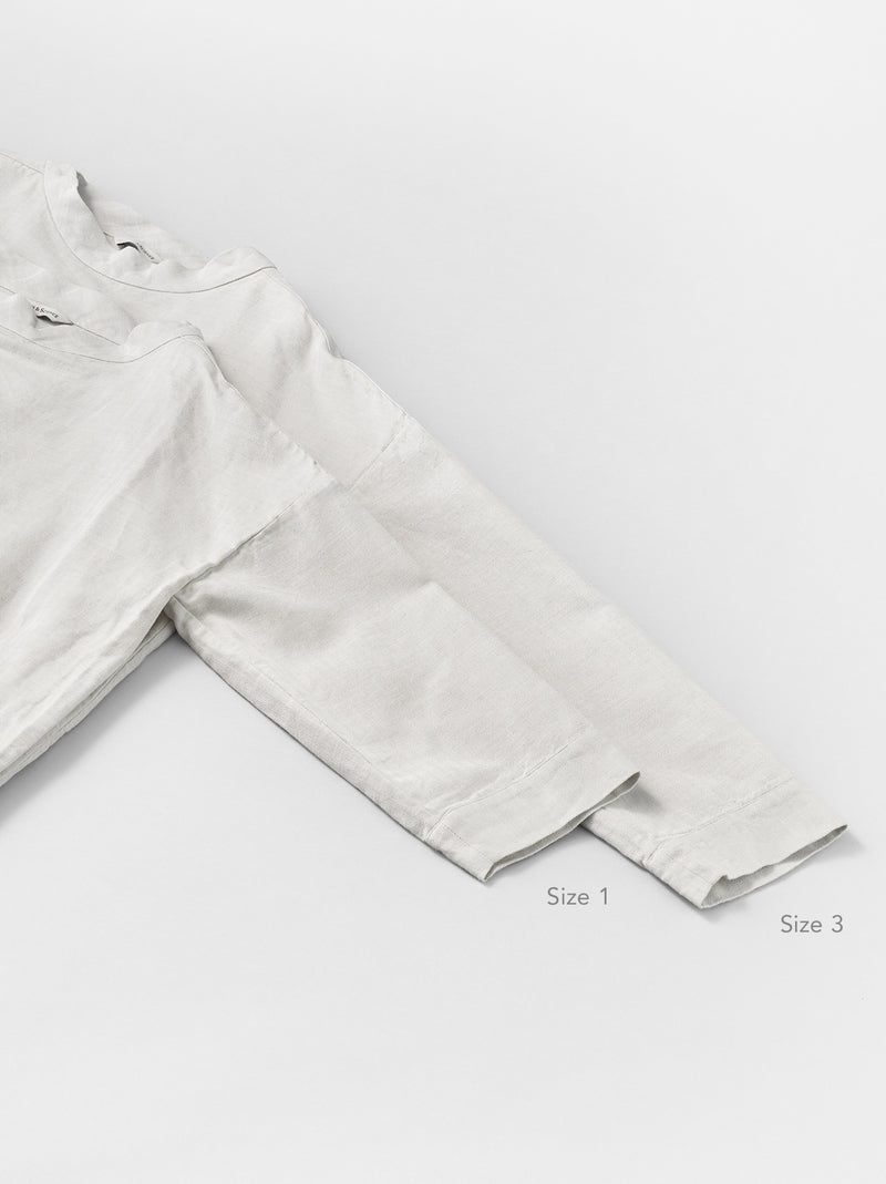 Stand collar box shirt