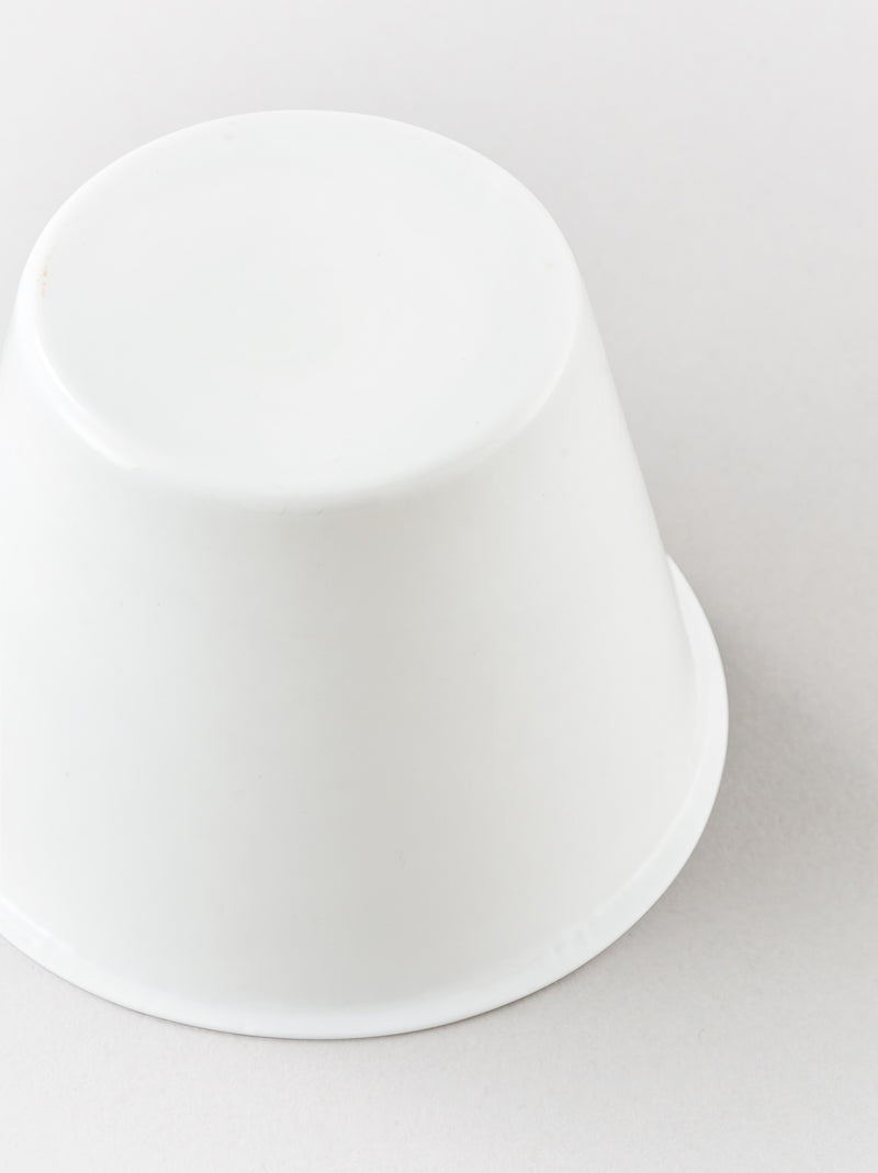 Sake cup shaped small bowl (“Gyoku” series)