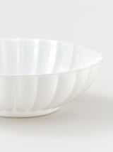 Chrysanthemum shaped bowl (“Gyoku” series)