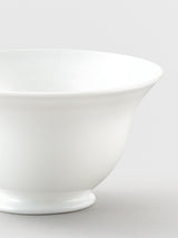 Curved rim sake cup (“Gyoku” series)