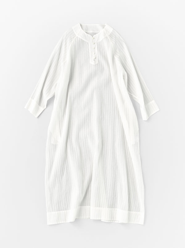 Front button raglan dress