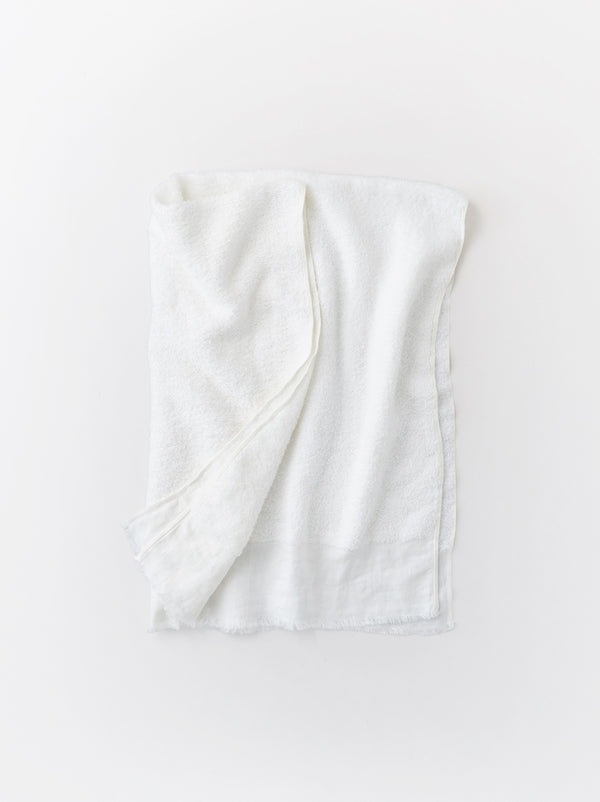 Hanging bath towel