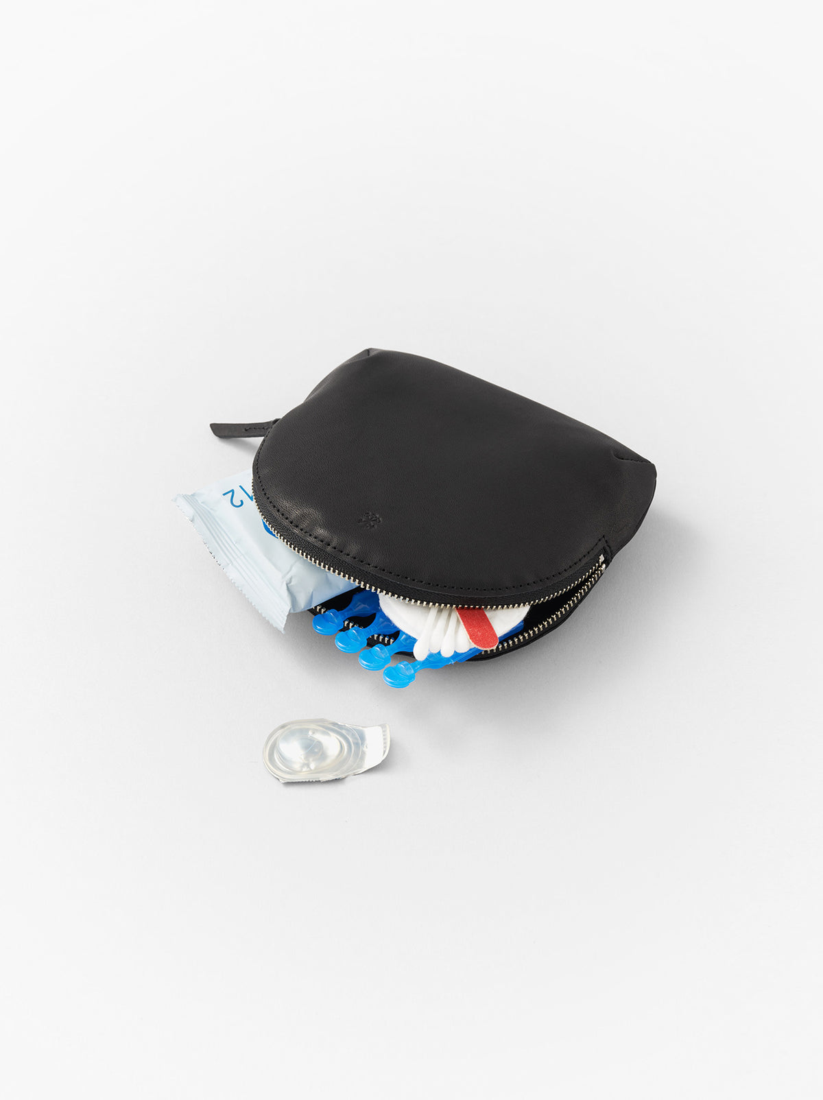 Round pouch S – ARTS&SCIENCE ONLINE SELLER intl.